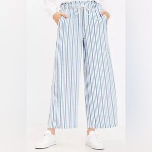 Loft Emory Wide Leg Pants in blue & white Stripe’s Sz M